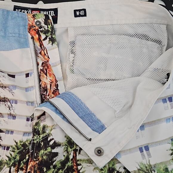 Ecko UNLTD Y2K Hotel Pool Scene Print Swim Board Shorts Men's 40 FLAWS - Picture 4 of 14